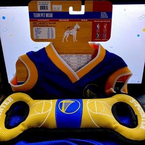 Warrior medium jersey for dog with matching dog toy